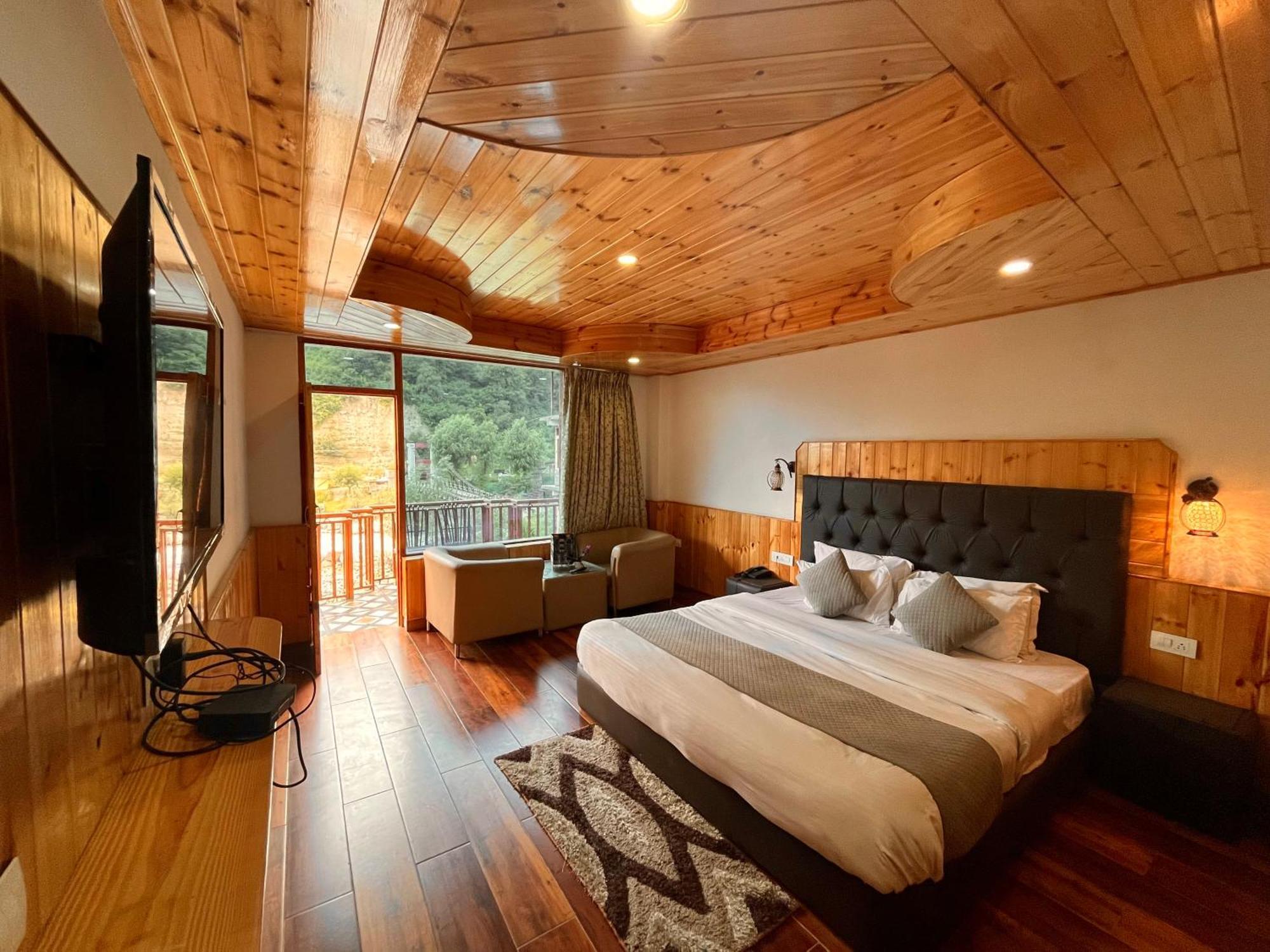 Himalayan Hill Queen Resort, M98160-43400 Manali (Himachal Pradesh)